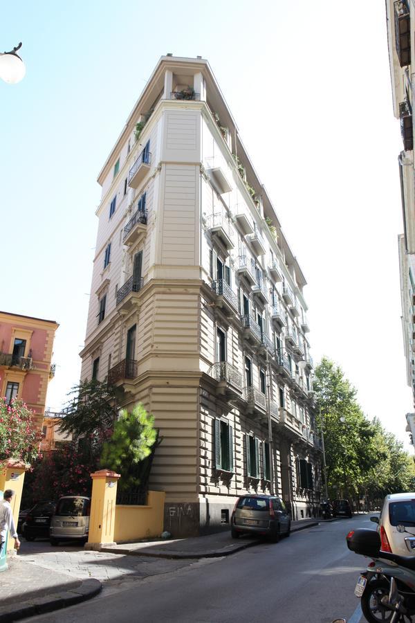 B&B Palazzo Scaramella Salerno Exterior photo